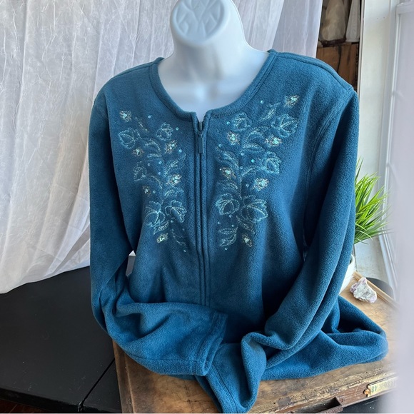 3/$40 Penman’s Teal Fleece Full Zip Long Sleeve Sweater with a embroidered chest - Picture 4 of 7